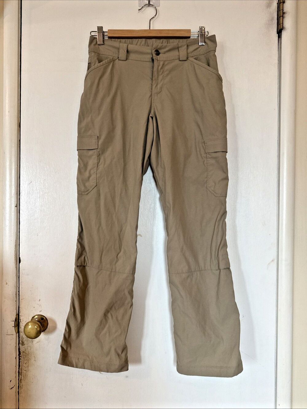 Duluth Trading Co Dry on the Fly Bootcut Cargo Pants Tan/Beige |  Women's 4x29